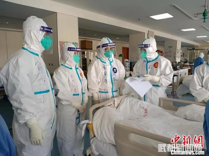 (上海战疫录)湖北青年医护上海定点医院战疫:平均年龄不到32岁